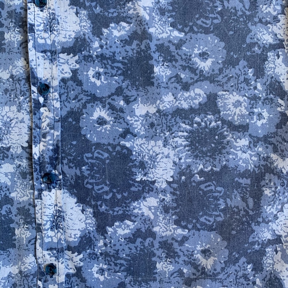 VERDO Long Sleeve casual button down floral print - Picture 13 of 15